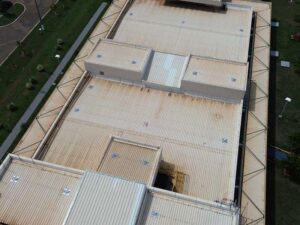 Linha-de-Vida-Flexível-para-Telhado-Interface-Trapezoidal​