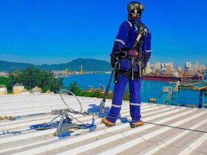 Linha-de-Vida-Flexível-para-Telhado-Interface-Trapezoidal​-4