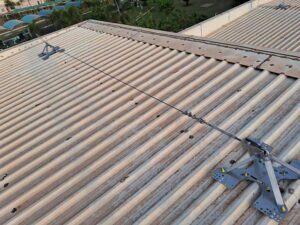 Linha-de-Vida-Flexível-para-Telhado-Interface-Trapezoidal​-7