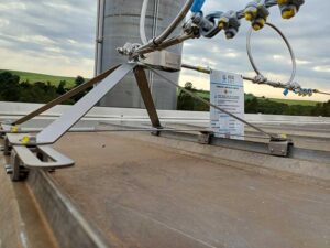 Linha-de-Vida-Flexível-para-Telhado---Interface-Zipada​12