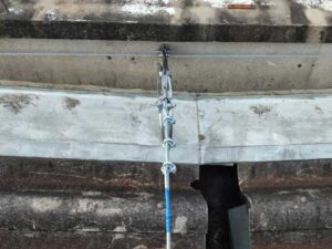 Linha-de-Vida-Flexível-para-Telhado-–-Platibanda​​-10