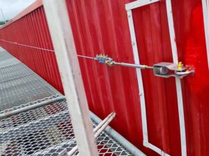 Linha-de-Vida-Flexível-para-Telhado-–-Platibanda​​-5