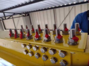 Linha-de-Vida-Rígida-para-Caminhões---Trilhos