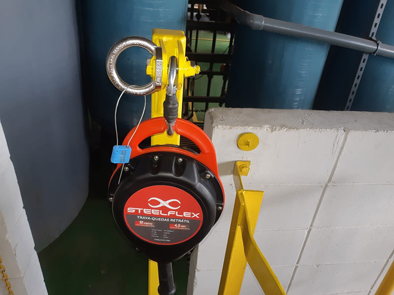 Linha de Vida Vertical com Trava-Quedas Retrátil, ATLAS SAFE