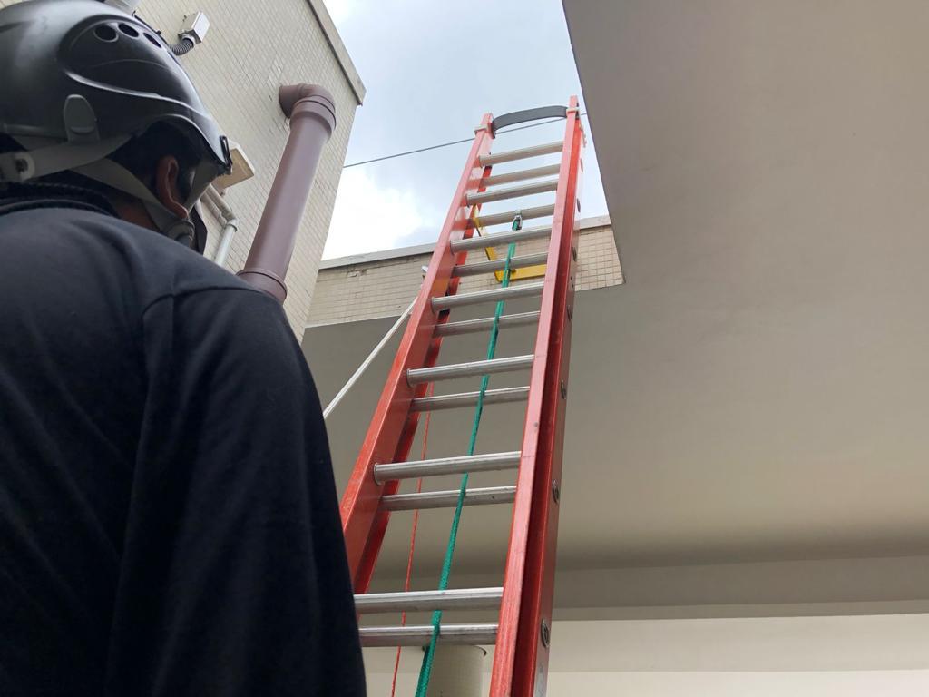 Pontos de Ancoragem para Vara de Manobra e Escadas Móveis